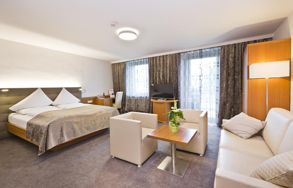 Stadthotel Goldenes Schiff Bad Ischl Ngoại thất bức ảnh
